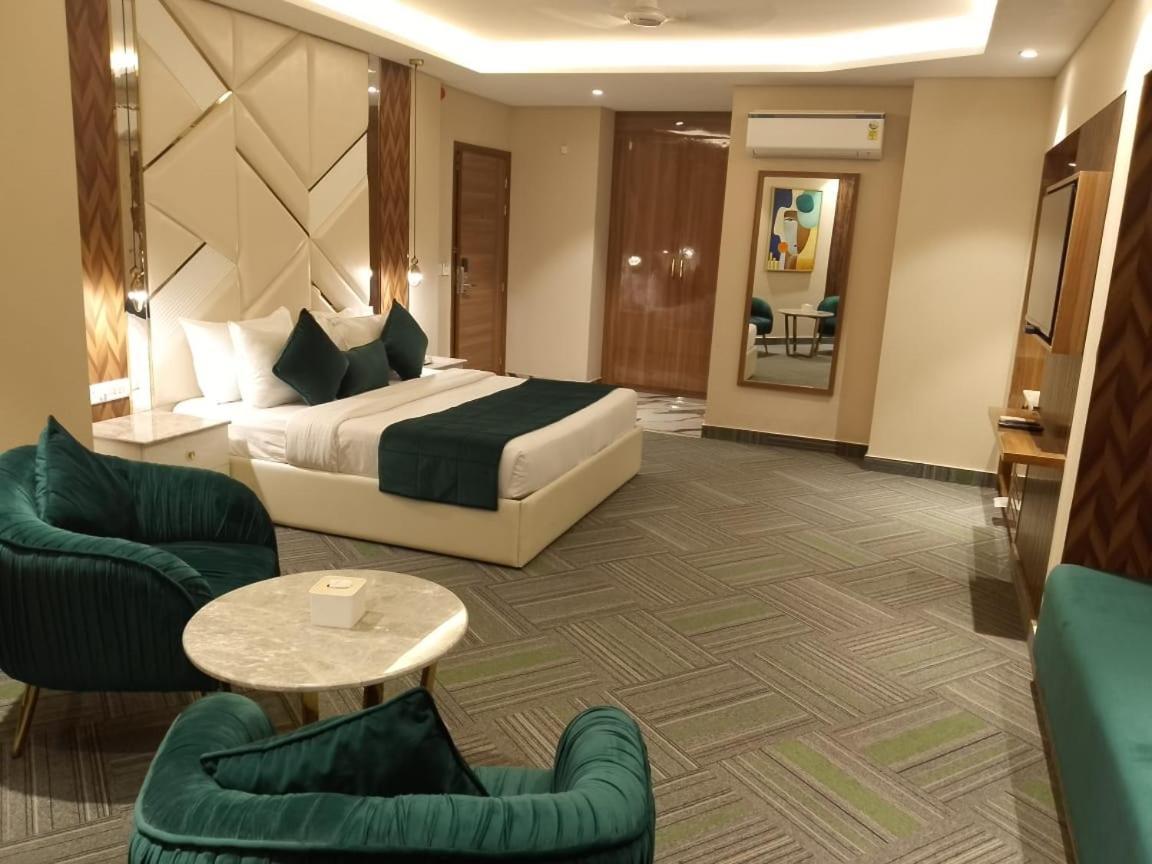 Airport Hotel Ramhan Palace Mahipalpur Nueva Delhi Exterior foto