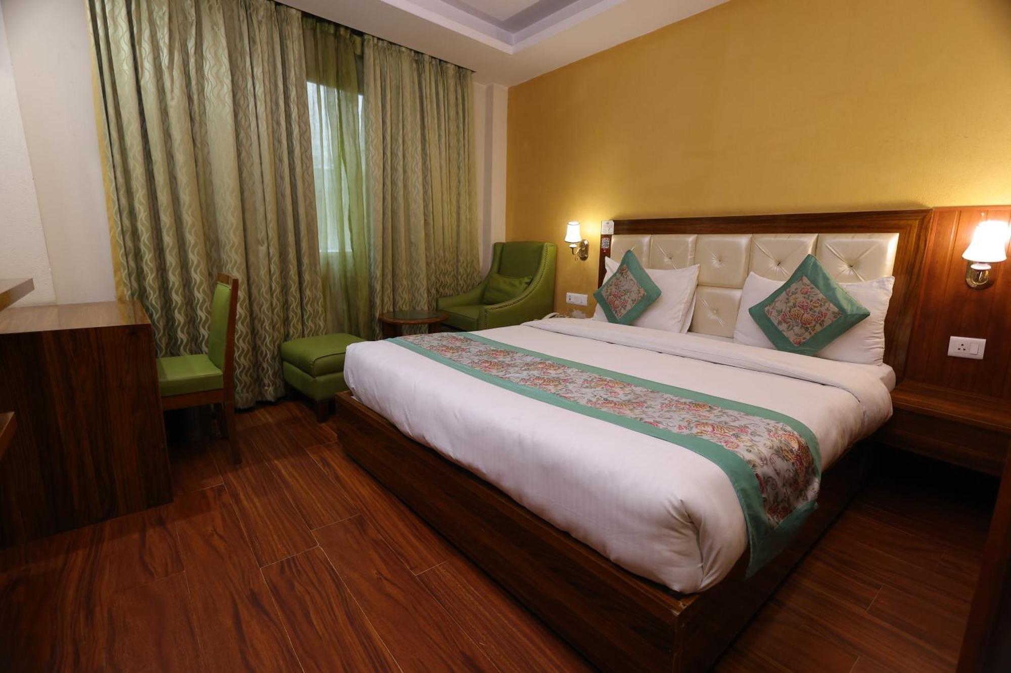 Airport Hotel Ramhan Palace Mahipalpur Nueva Delhi Exterior foto