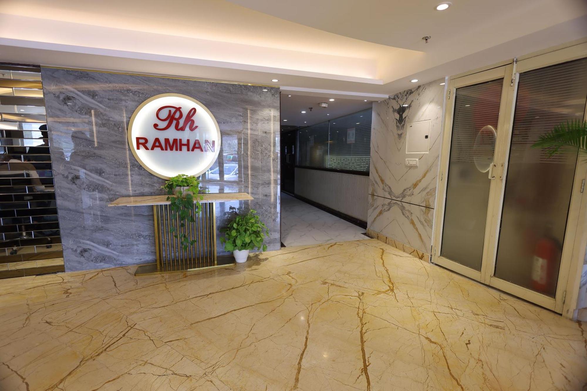 Airport Hotel Ramhan Palace Mahipalpur Nueva Delhi Exterior foto