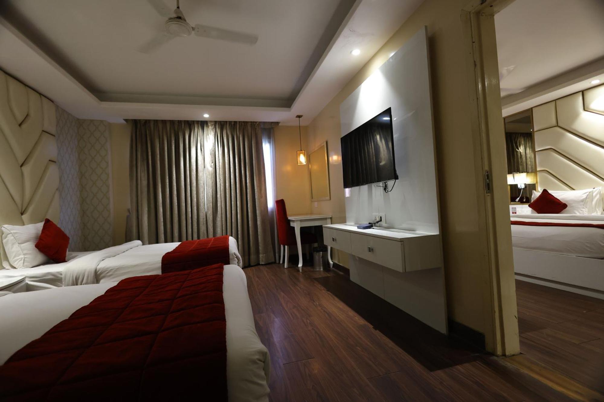 Airport Hotel Ramhan Palace Mahipalpur Nueva Delhi Exterior foto
