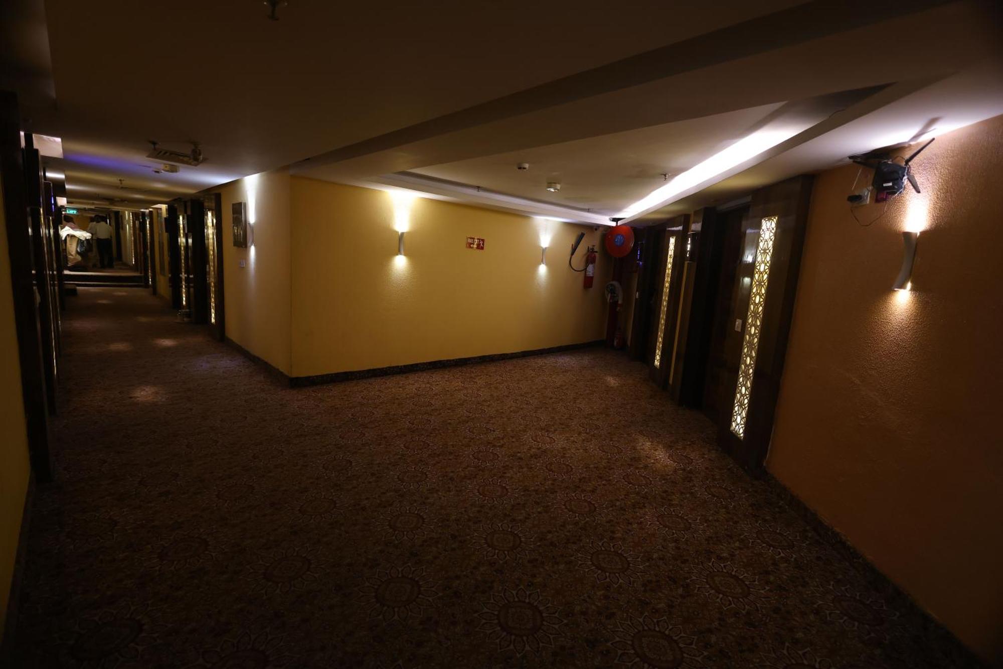 Airport Hotel Ramhan Palace Mahipalpur Nueva Delhi Exterior foto